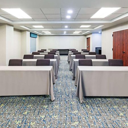 Hampton Inn & Suites Tulsa-Woodland Hills Экстерьер фото