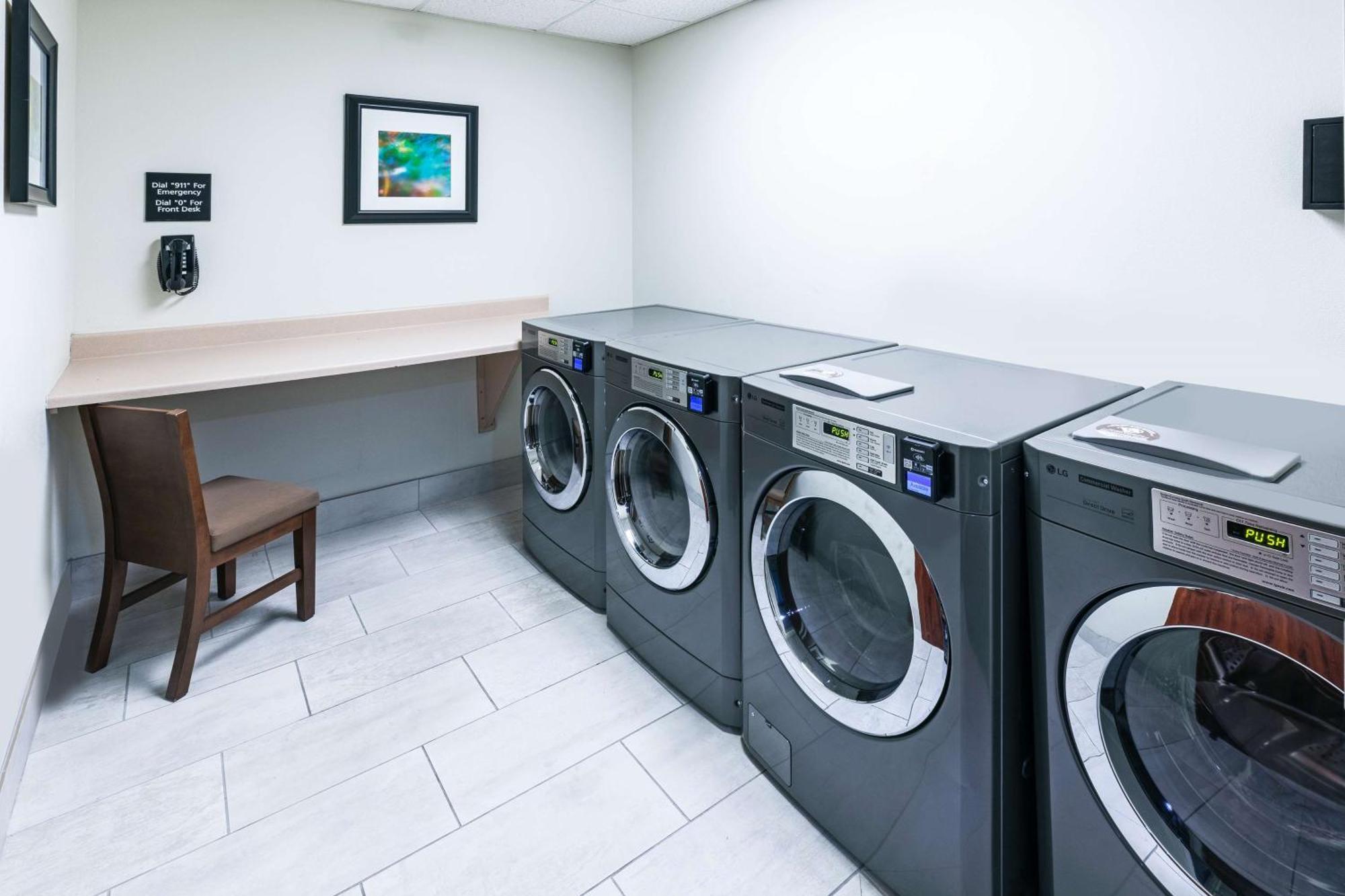 Hampton Inn & Suites Tulsa-Woodland Hills Экстерьер фото
