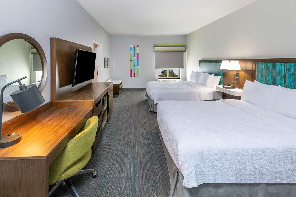 Hampton Inn & Suites Tulsa-Woodland Hills Номер фото