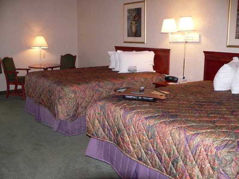 Hampton Inn & Suites Tulsa-Woodland Hills Номер фото